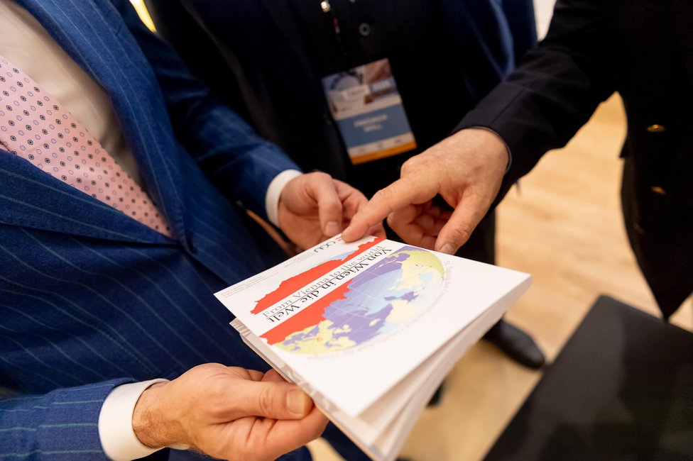 @ Sebastian Kreuzberger