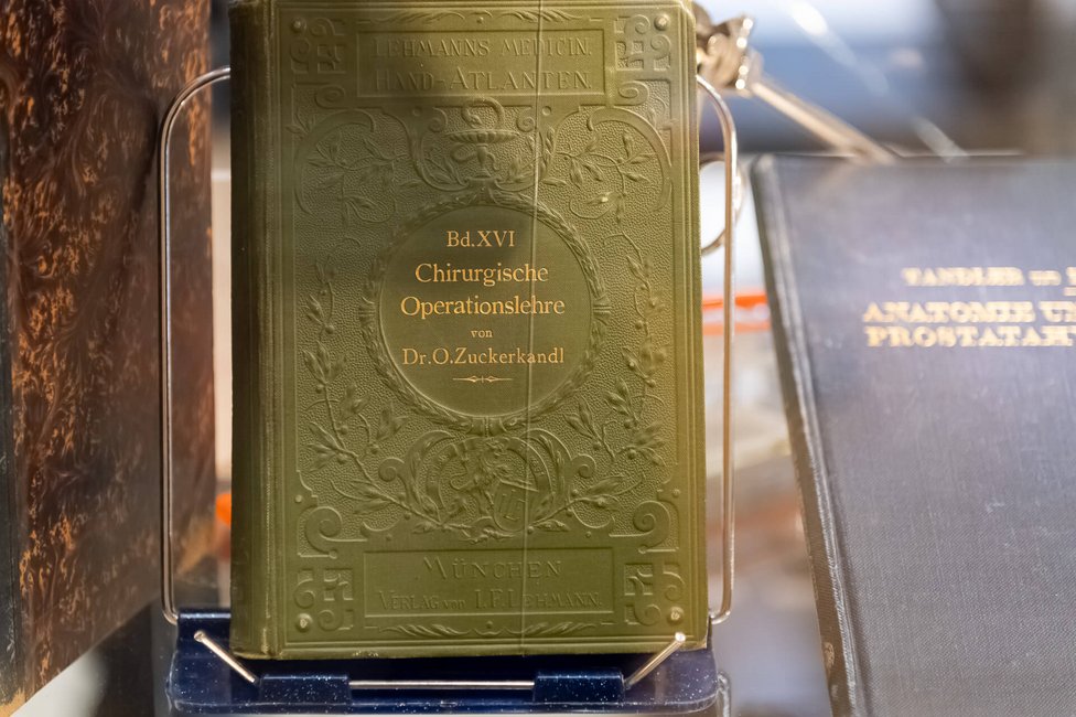 @ Sebastian Kreuzberger